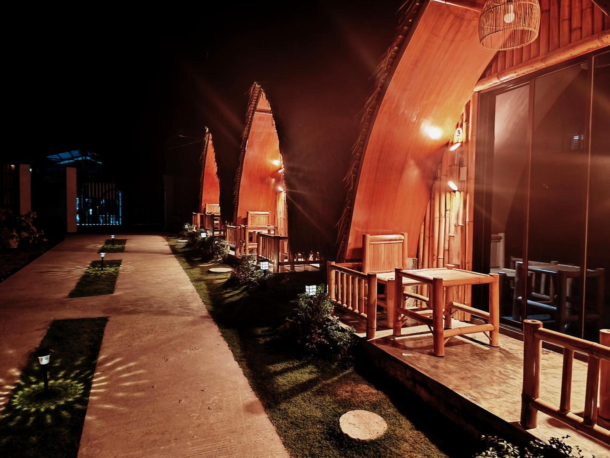 East Holiday Resort Moalboal Exterior foto