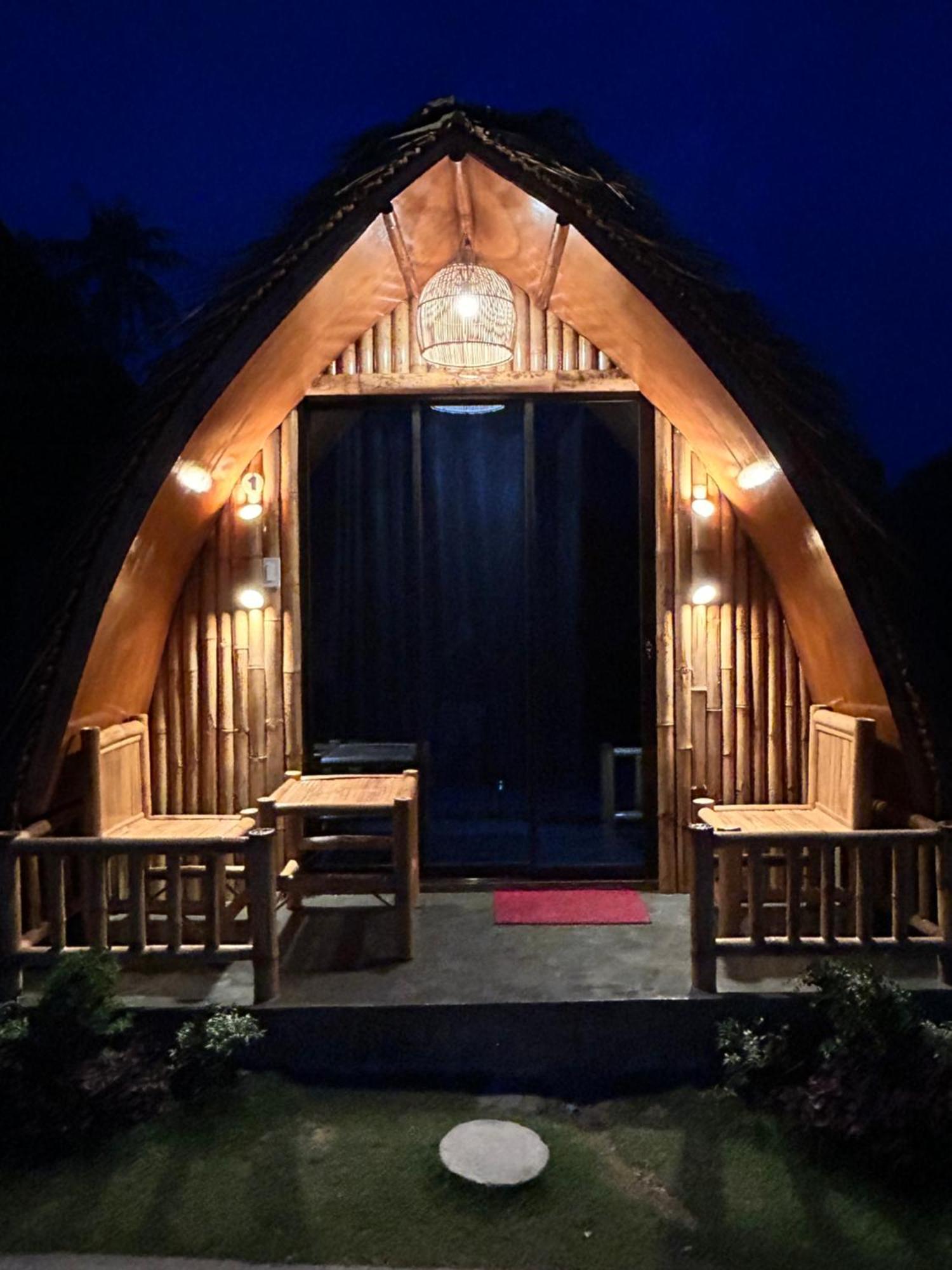 East Holiday Resort Moalboal Exterior foto